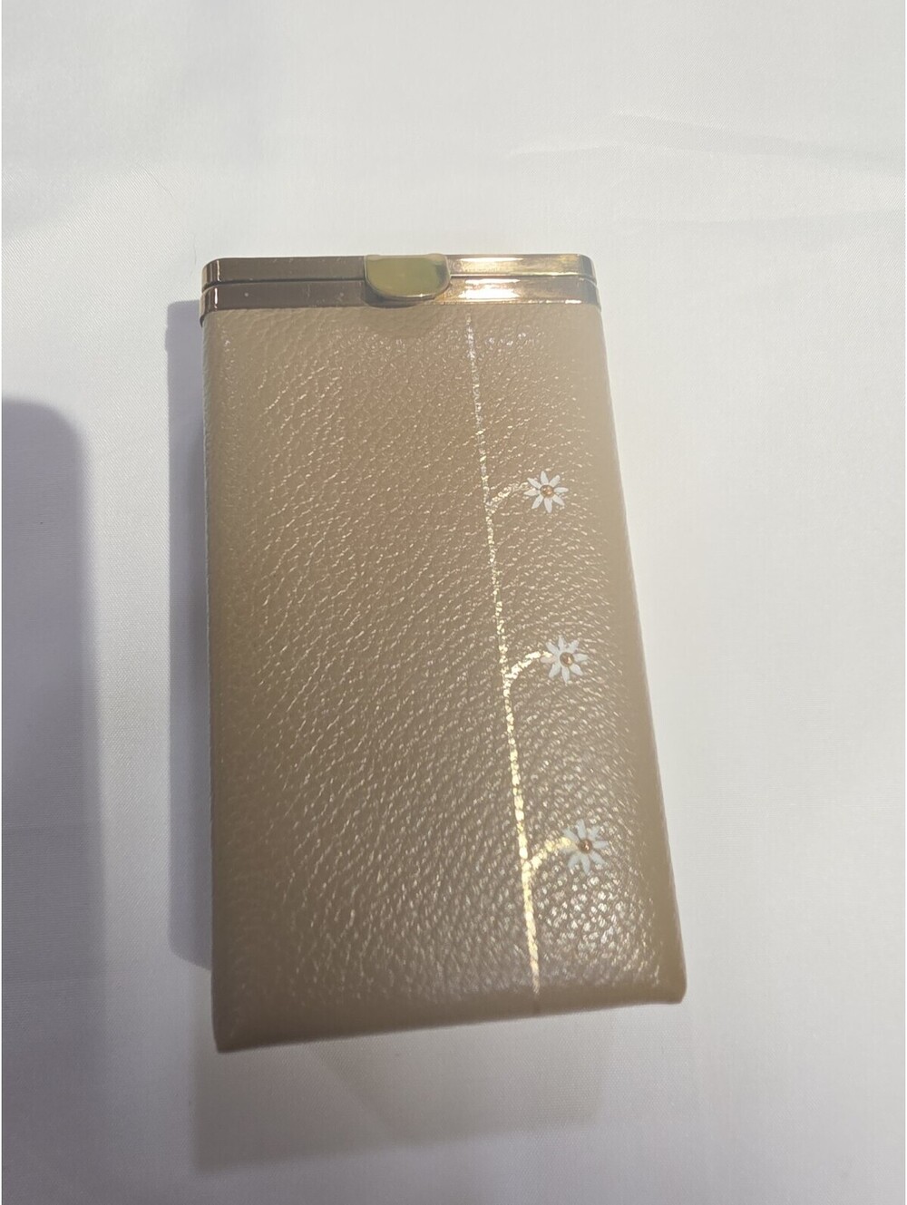 Buxton Vintage Tobacco Case Cream Gold Tone Accents Hinged Lid